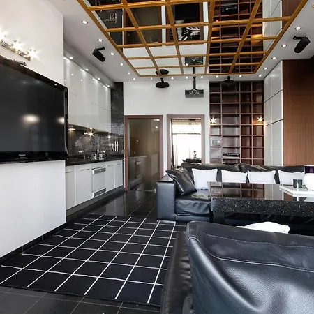 Panoramic 1br With Terrace In Arcadia Palace