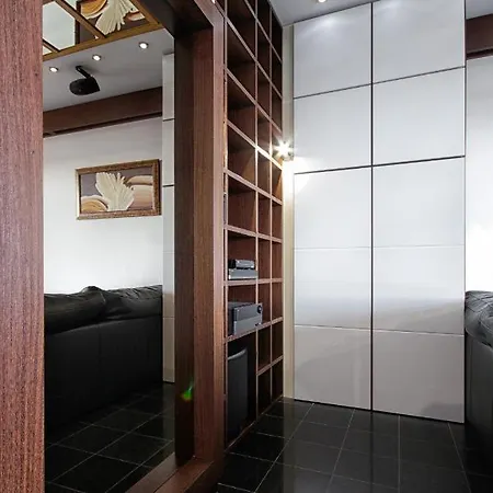 Apartment Panoramic 1br With Terrace In Arcadia Palace