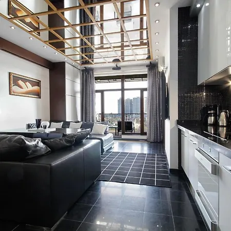 Panoramic 1br With Terrace In Arcadia Palace Apartment *