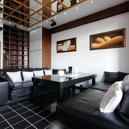 Panoramic 1br With Terrace In Arcadia Palace